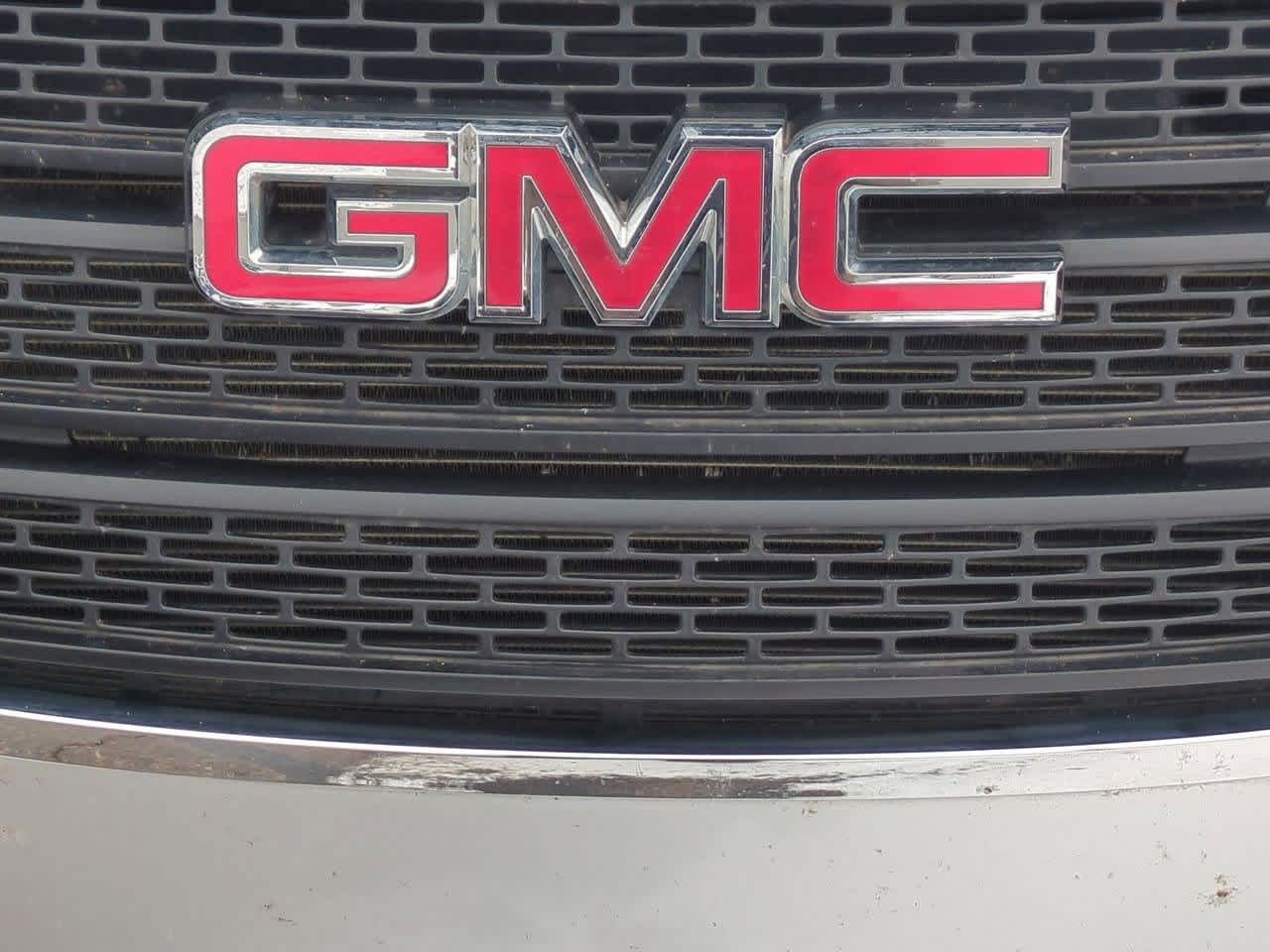 Thumbnail: 2015 GMC Terrain - 11