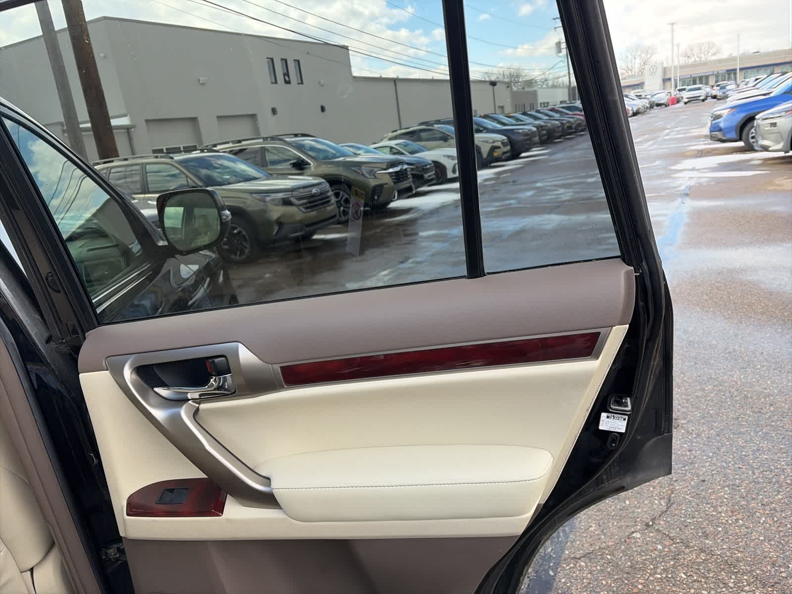 Thumbnail: 2011 Lexus GX - 17