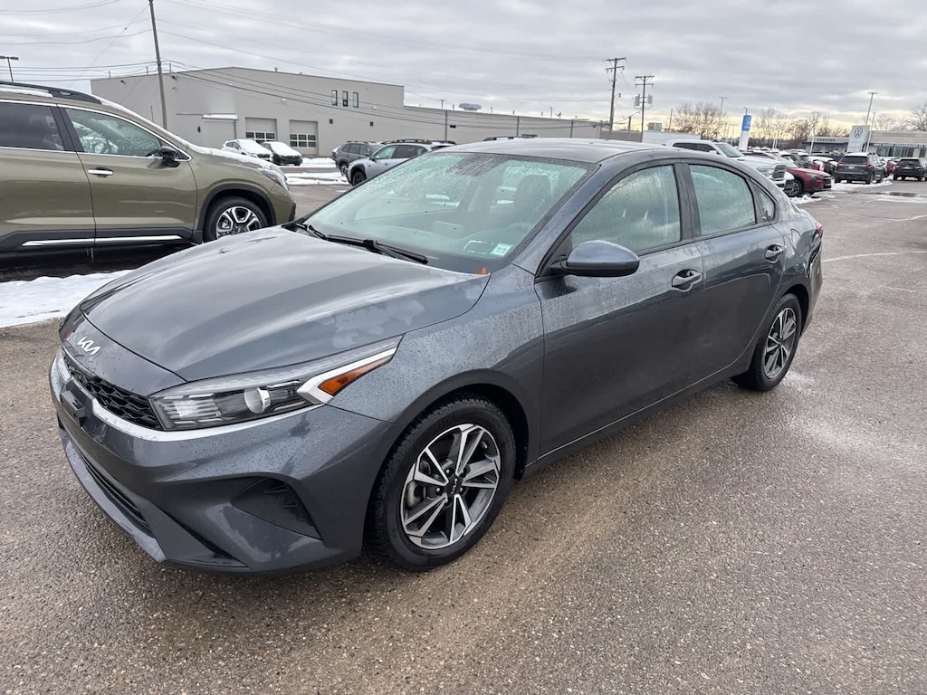 Used 2022 Kia Forte LXS Sedan