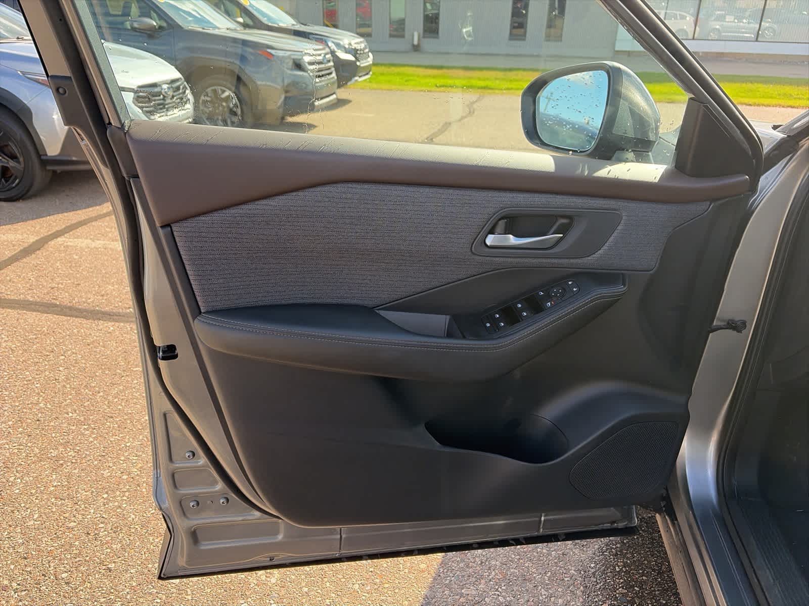Thumbnail: 2021 Nissan Rogue - 18