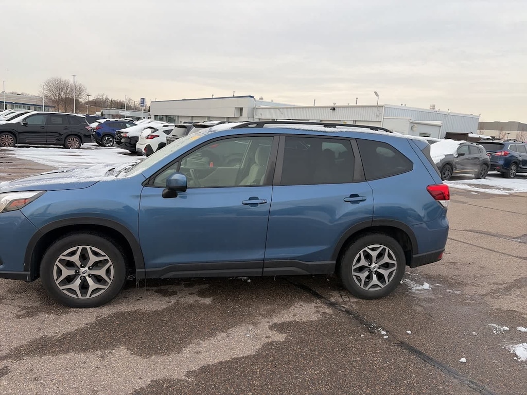 Used 2023 Subaru Forester Premium SUV
