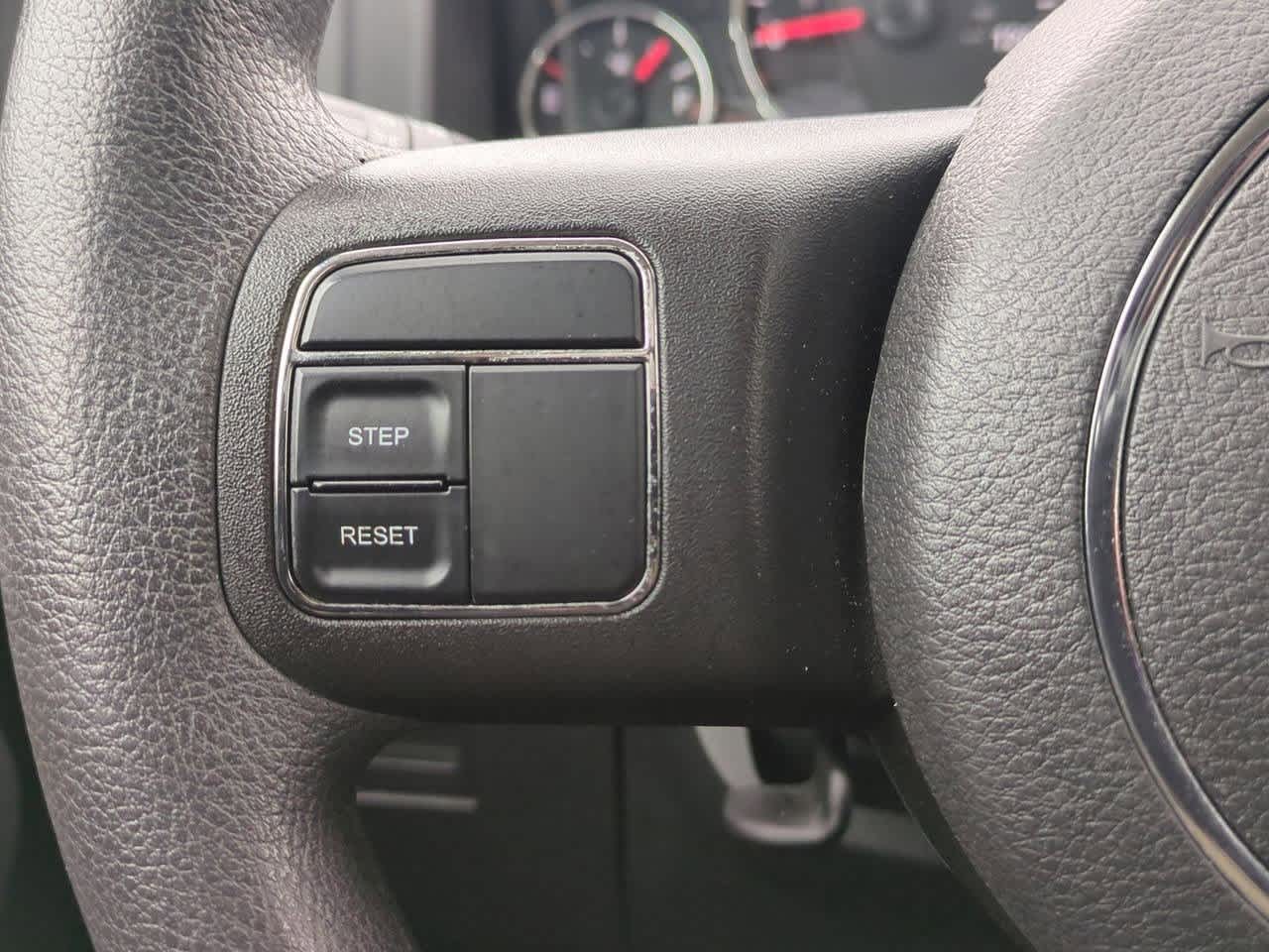 Thumbnail: 2012 Jeep Liberty - 23