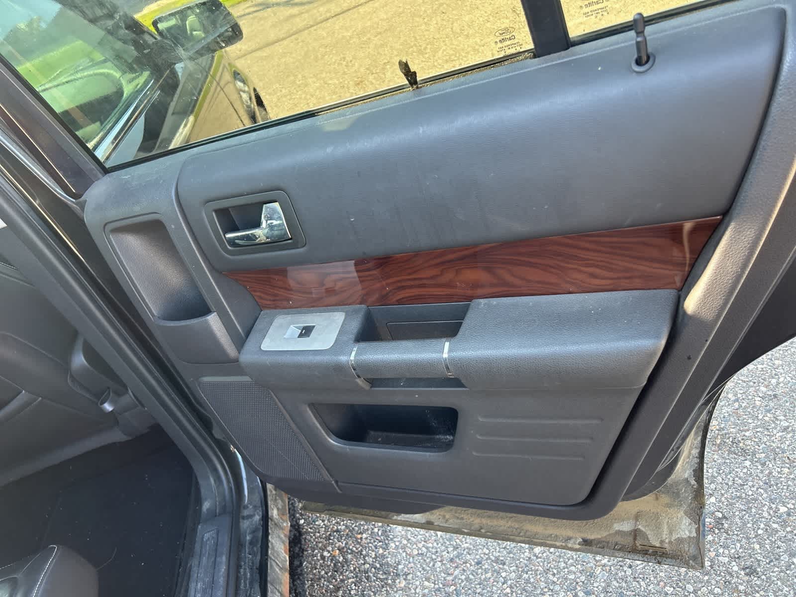 Thumbnail: 2010 Ford Flex - 20