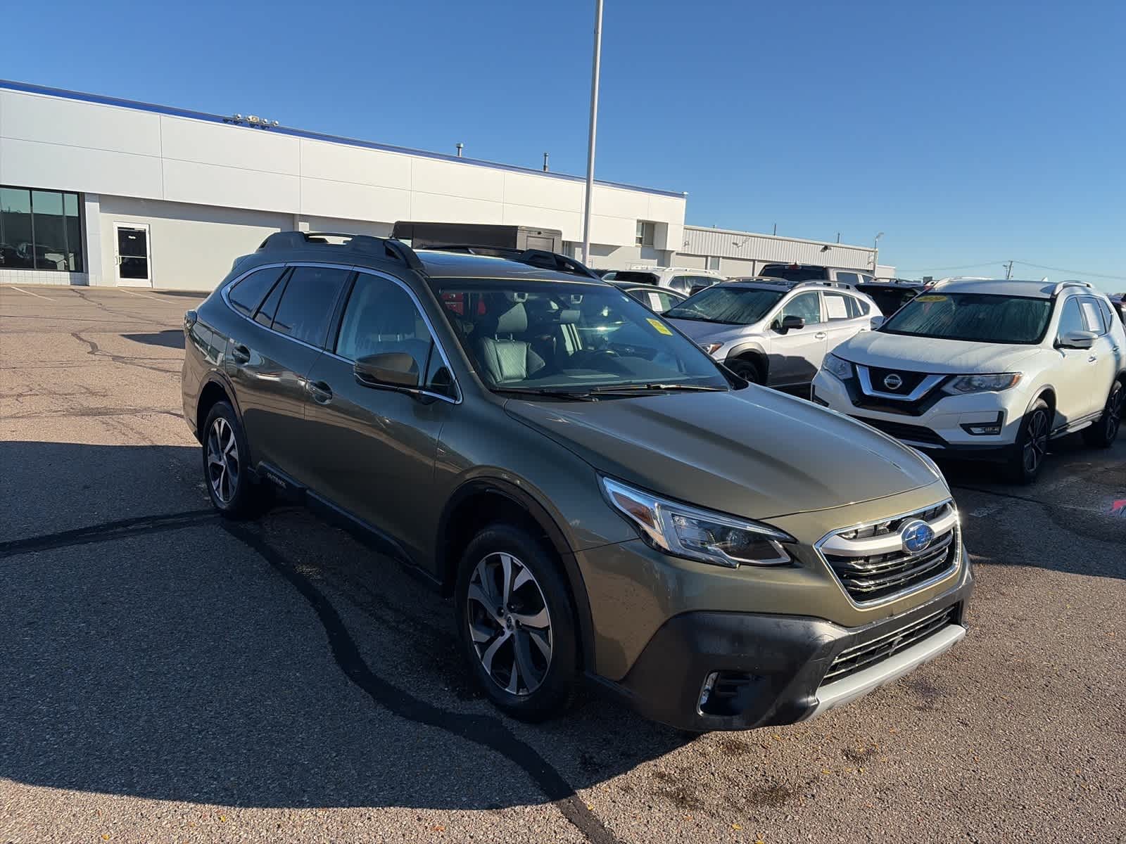 Thumbnail: 2022 Subaru Outback - 4