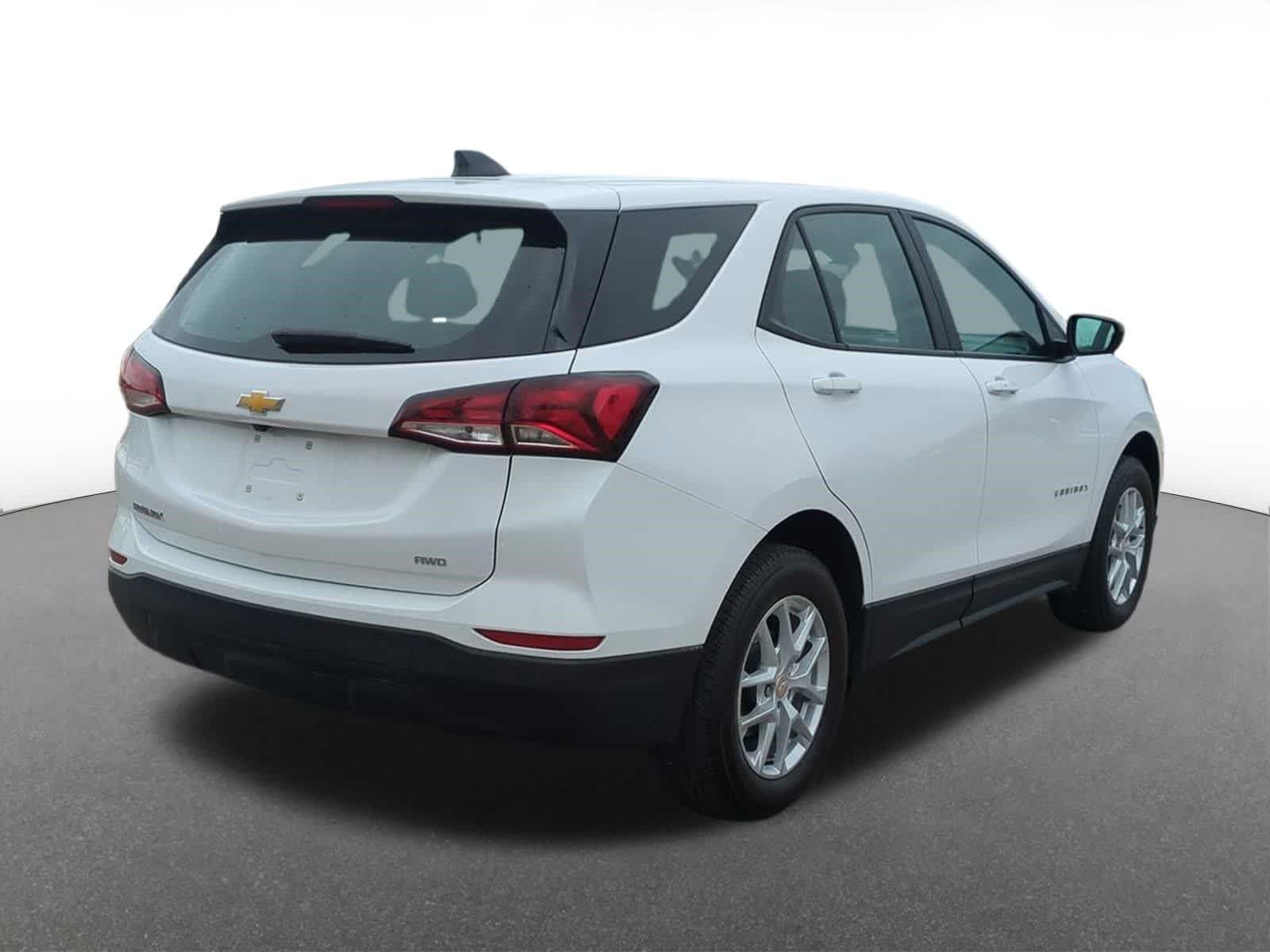 Thumbnail: 2023 Chevrolet Equinox - 6
