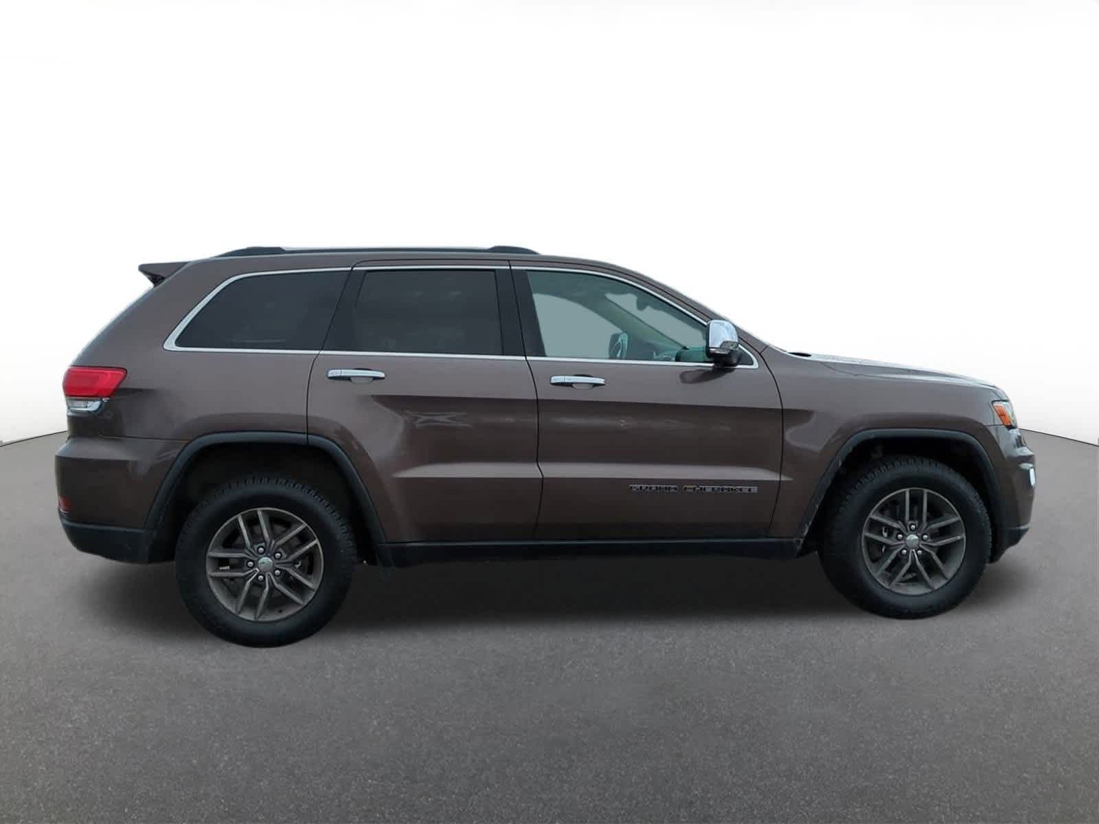 Thumbnail: 2018 Jeep Grand Cherokee - 7