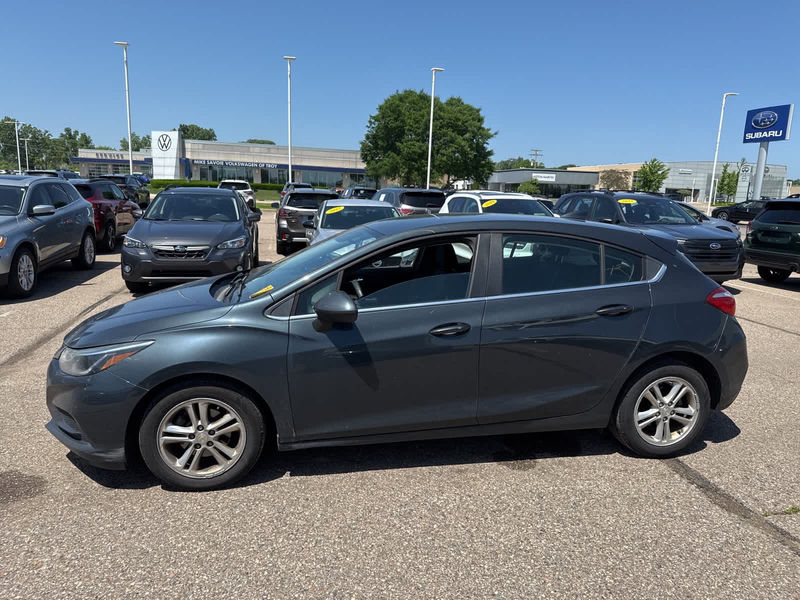 Thumbnail: 2018 Chevrolet Cruze - 12