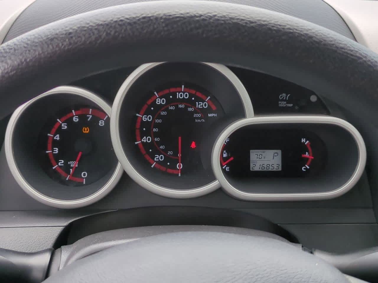 Thumbnail: 2010 Pontiac Vibe - 26