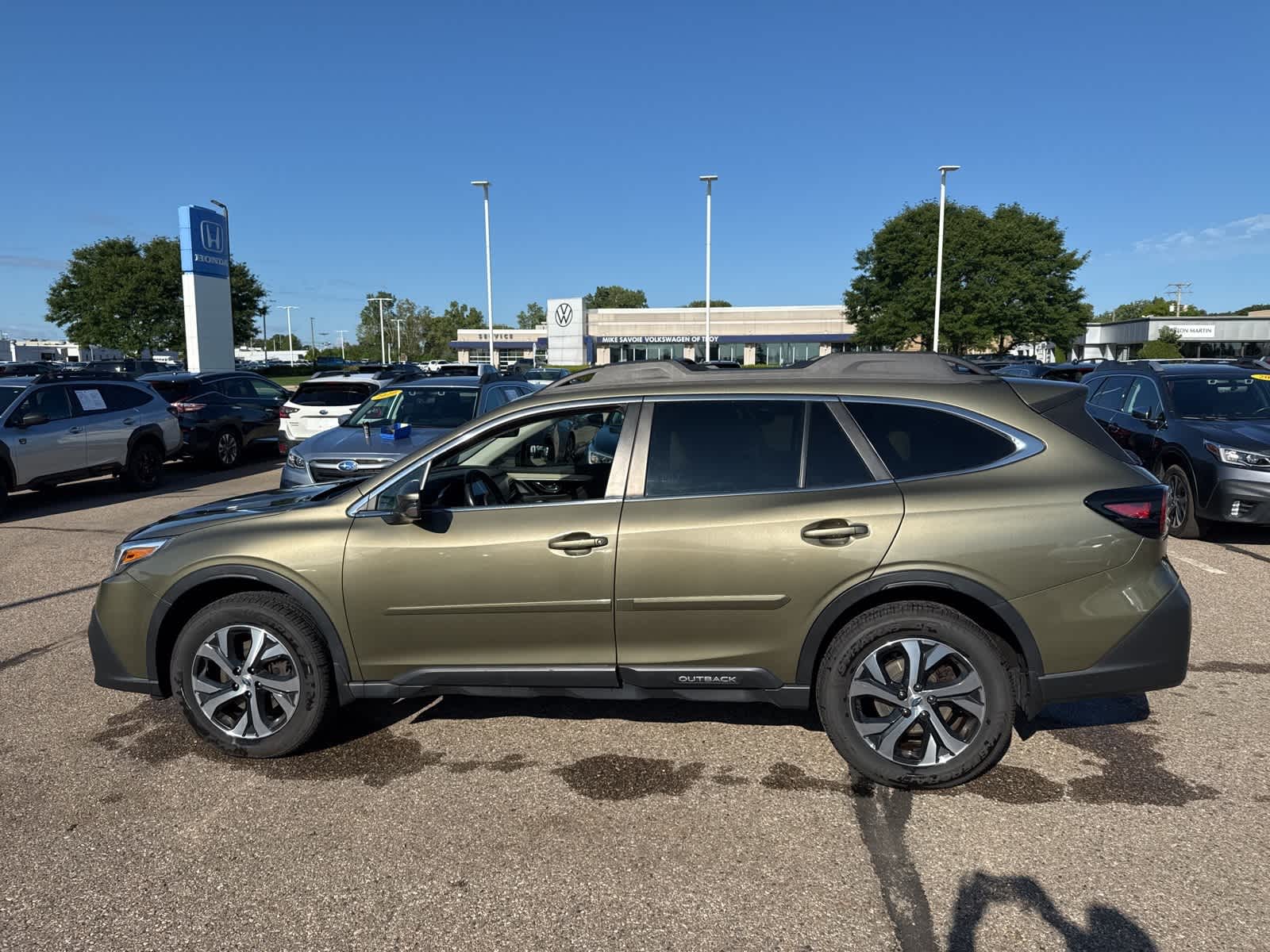 Thumbnail: 2022 Subaru Outback - 12