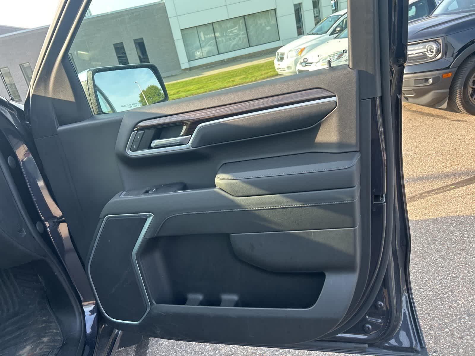 Thumbnail: 2022 Chevrolet Silverado 1500 - 19