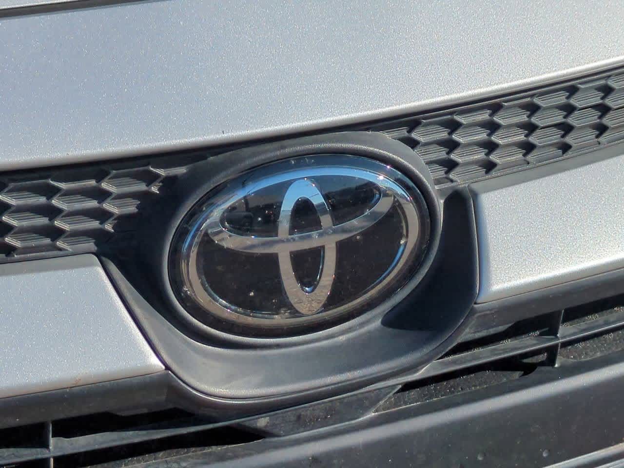 Thumbnail: 2024 Toyota Corolla - 10