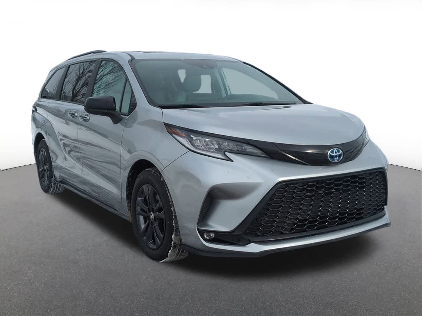 Thumbnail: 2025 Toyota Sienna - 8