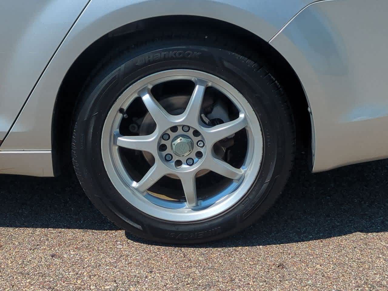 2011 Chevrolet Malibu 1LS - Photo 13