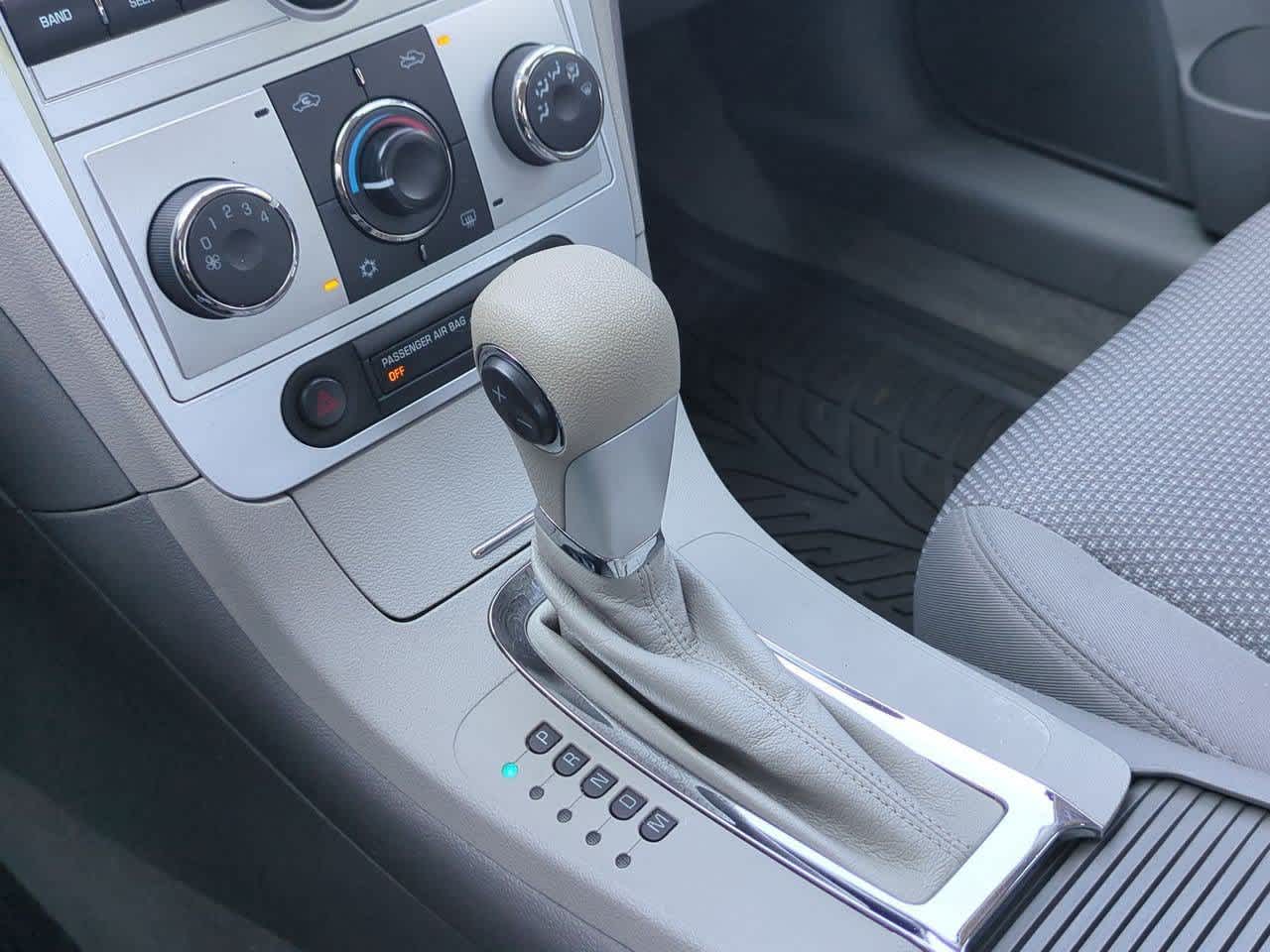 2011 Chevrolet Malibu 1LS - Photo 29