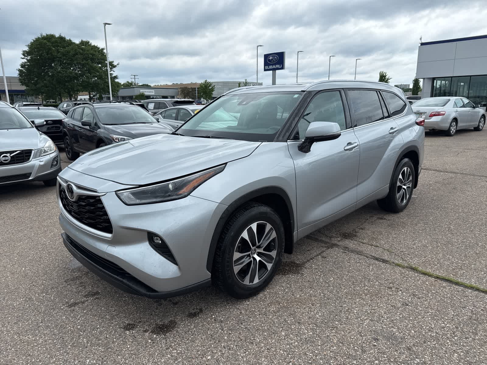 Thumbnail: 2021 Toyota Highlander - 1