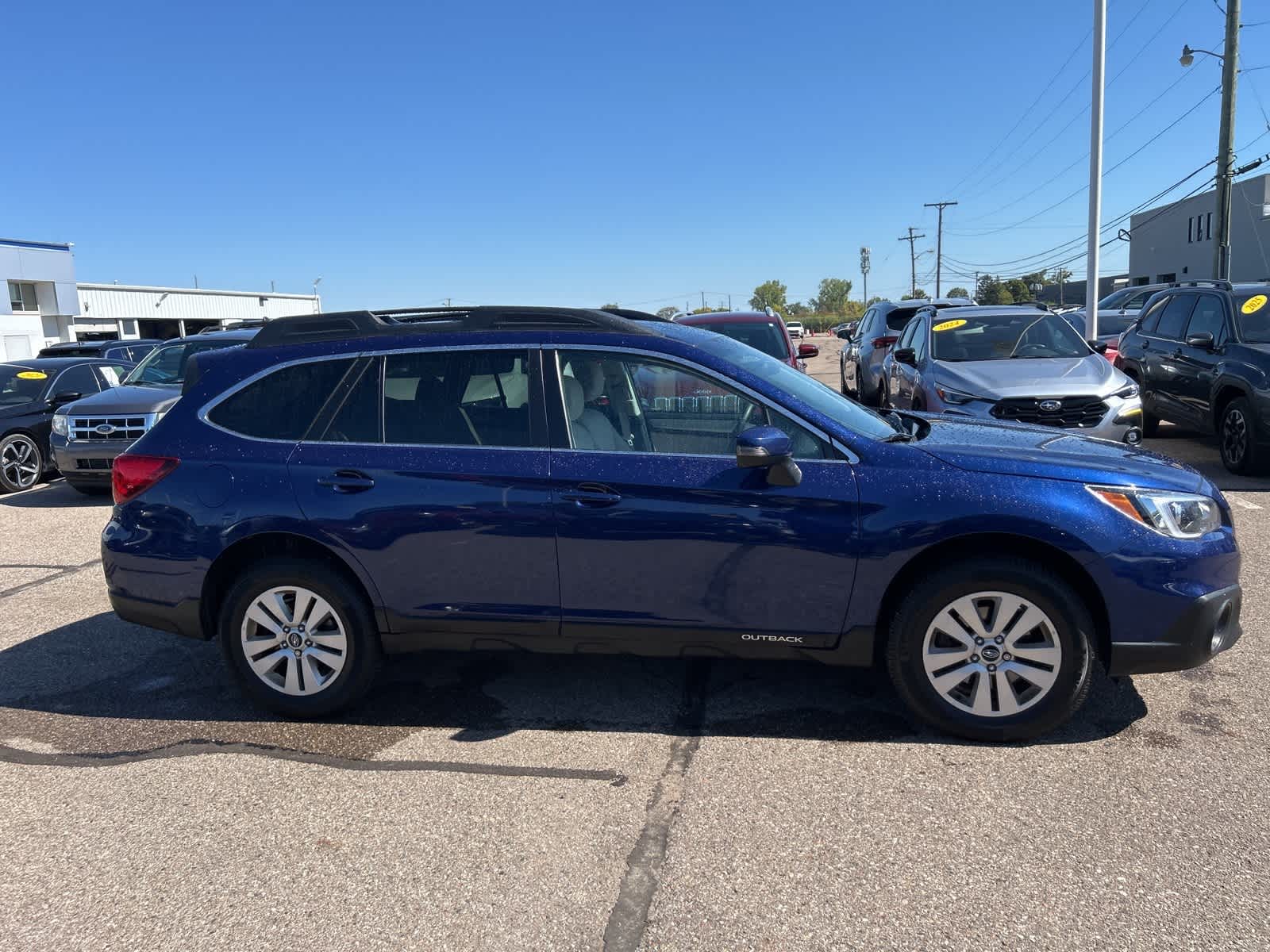 Thumbnail: 2017 Subaru Outback - 5