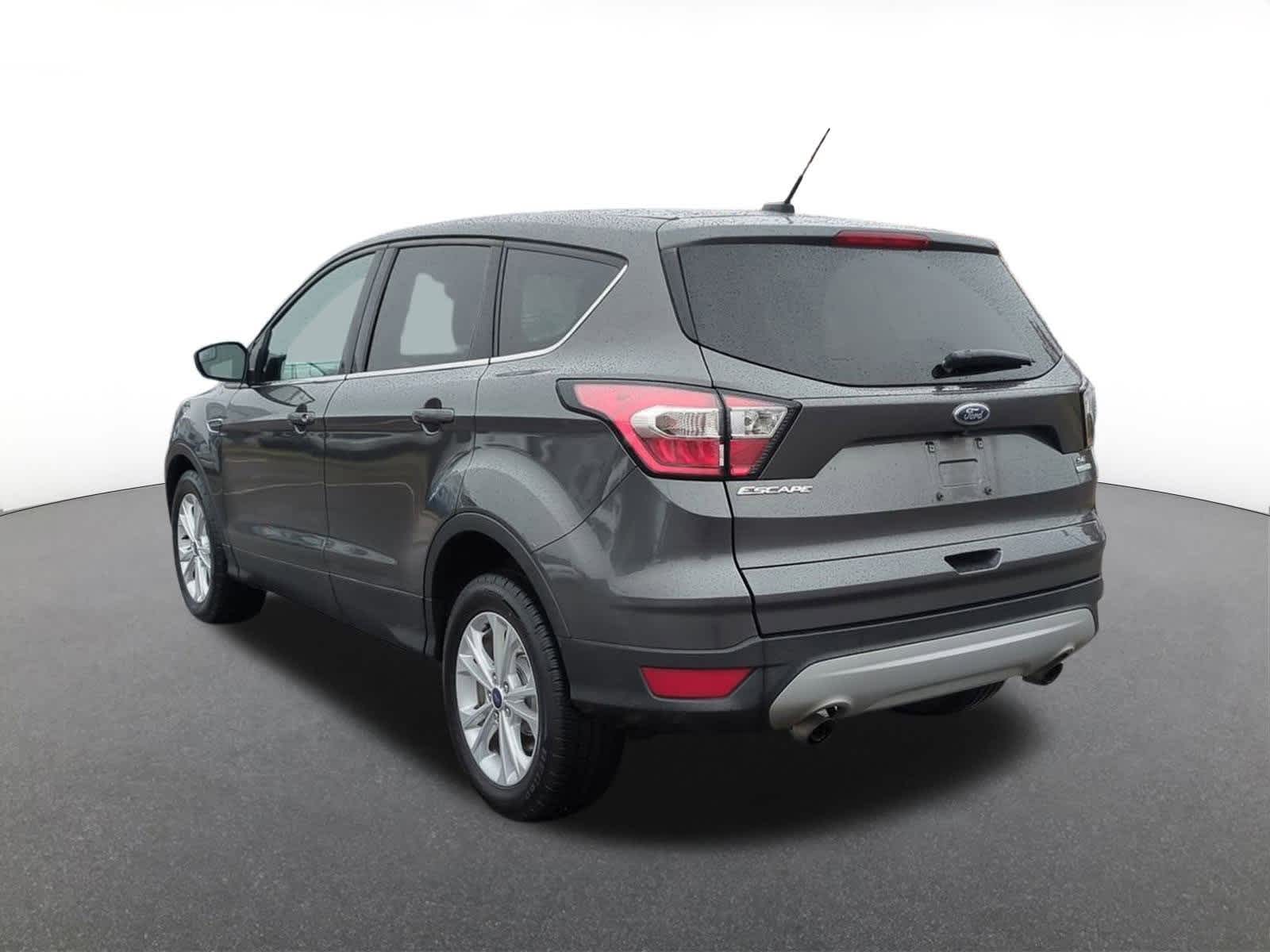 Thumbnail: 2017 Ford Escape - 4