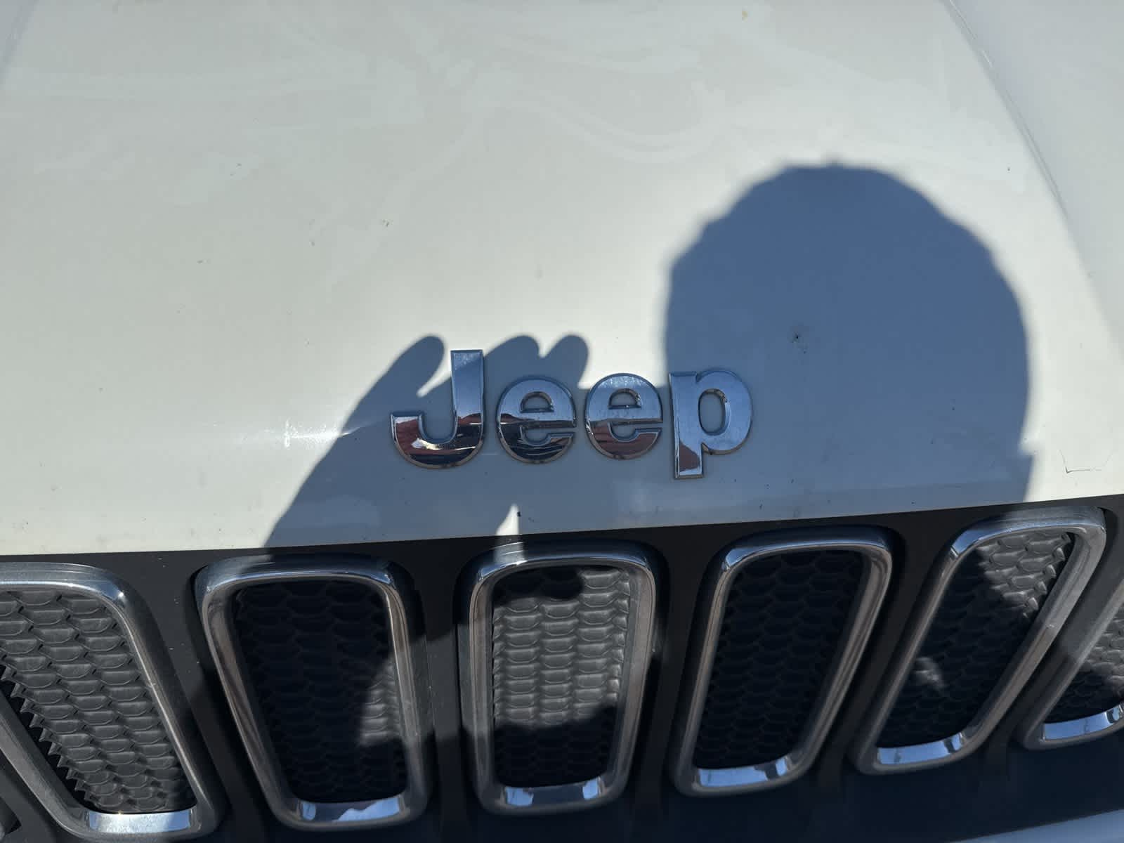 Thumbnail: 2016 Jeep Renegade - 11