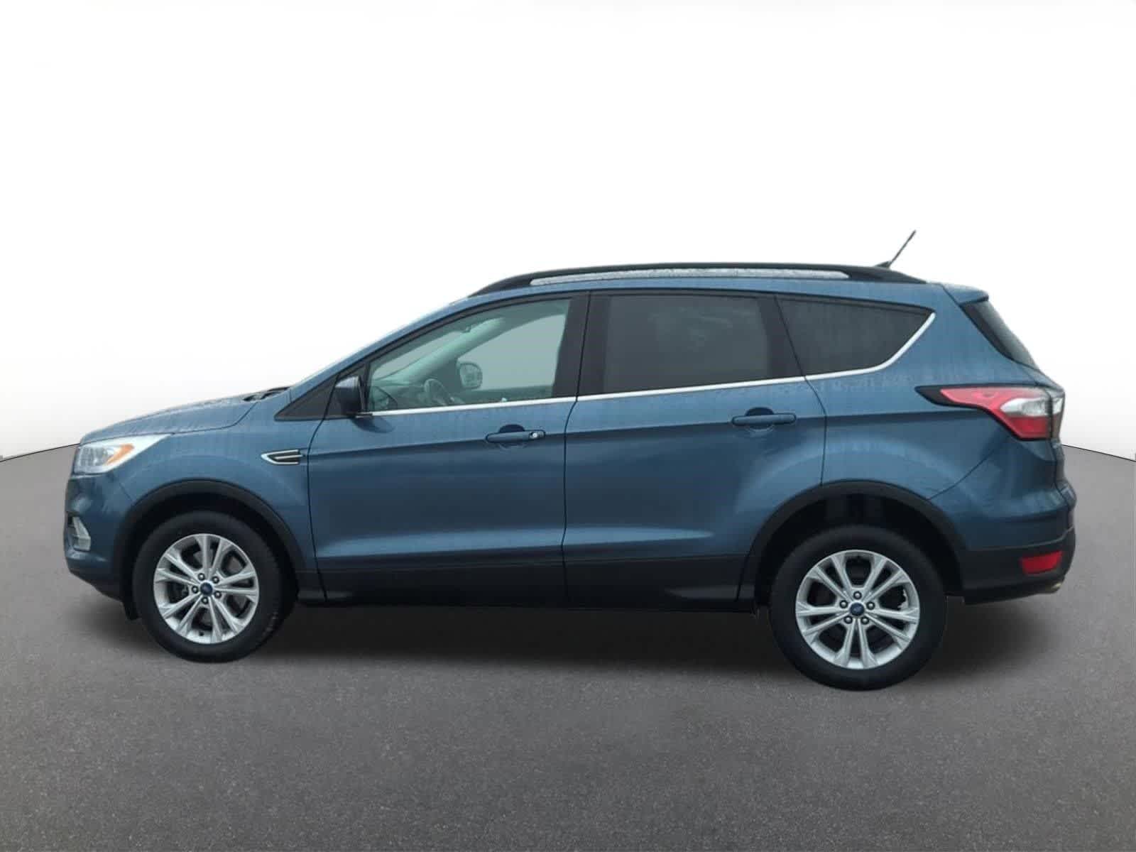 Thumbnail: 2018 Ford Escape - 3