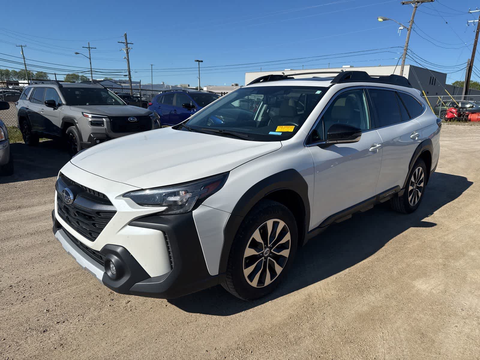 2023 Subaru Outback Limited's photo
