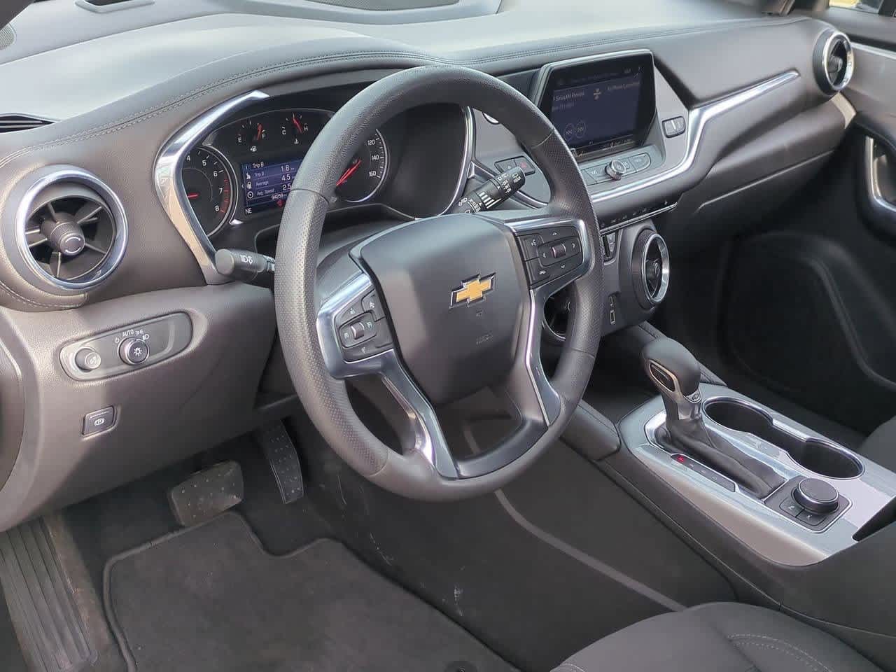 Thumbnail: 2022 Chevrolet Blazer - 2