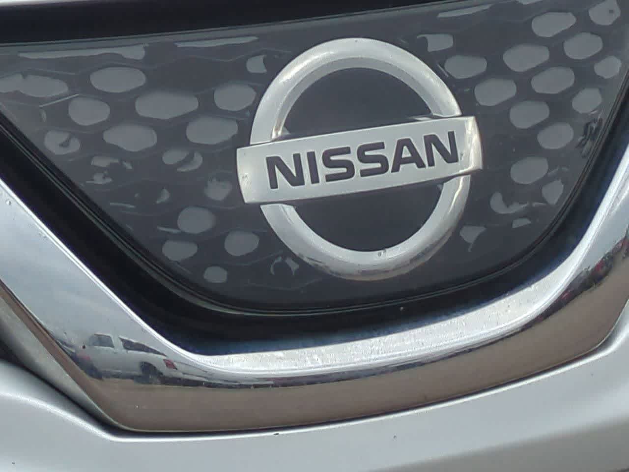 Thumbnail: 2018 Nissan Rogue Sport - 11