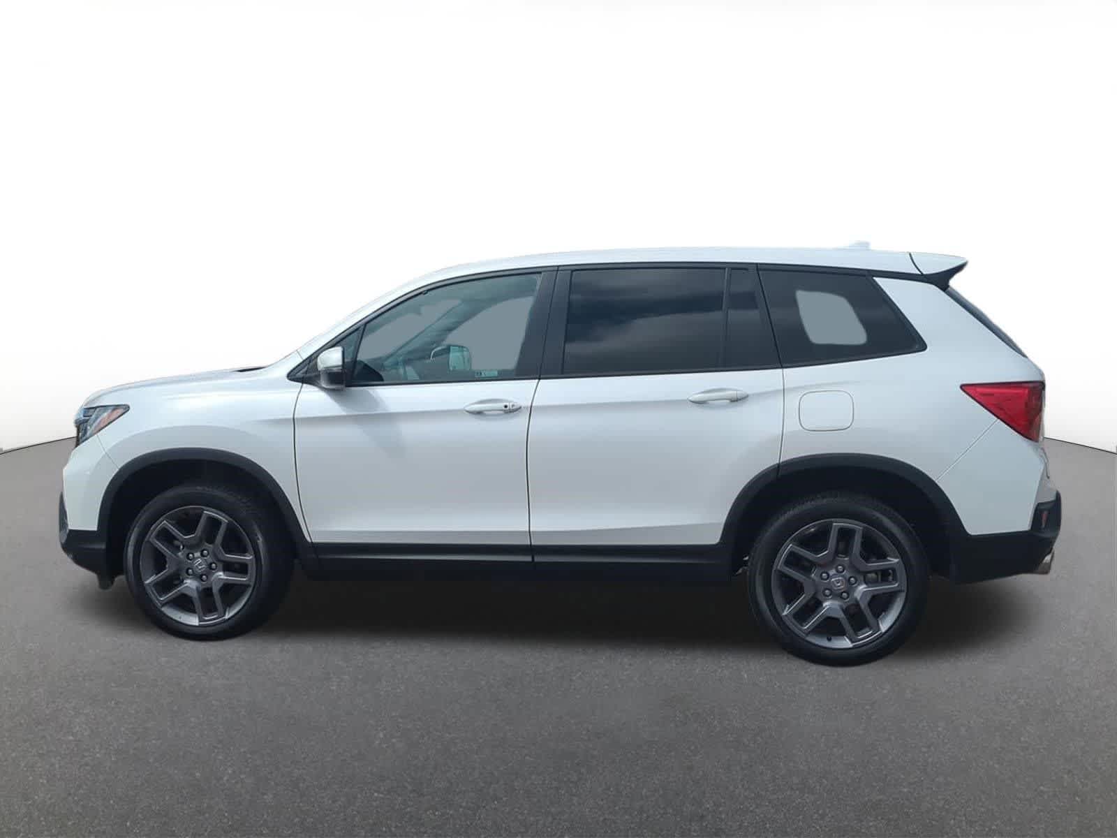 Thumbnail: 2023 Honda Passport - 3