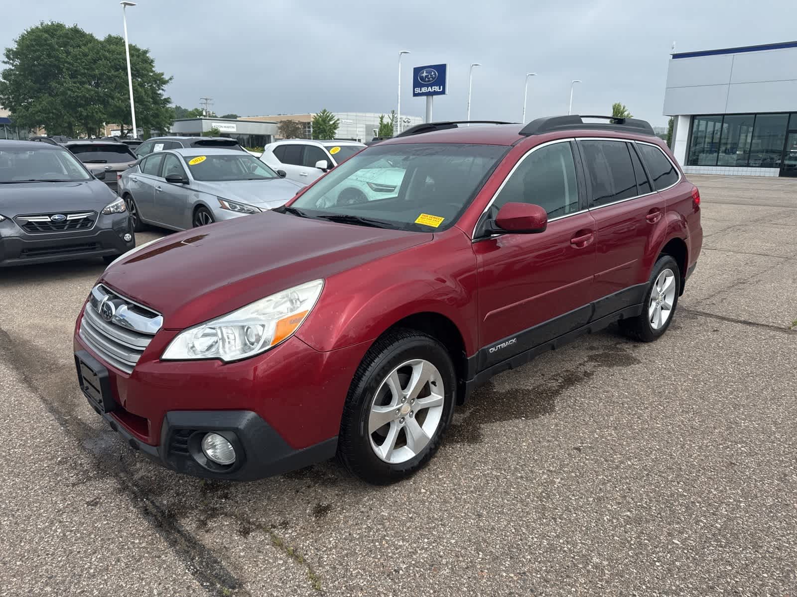 2013 Subaru Outback Premium -
                  Troy, MI