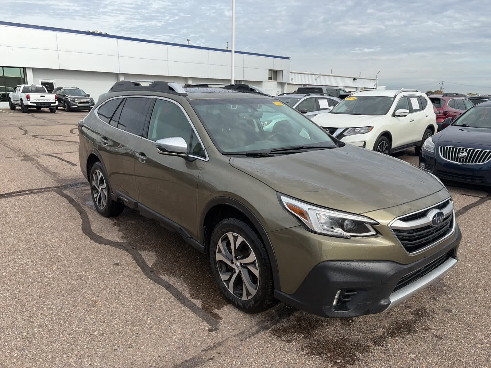 Thumbnail: 2022 Subaru Outback - 4