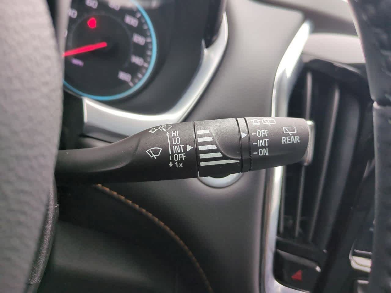 Thumbnail: 2020 Chevrolet Traverse - 26