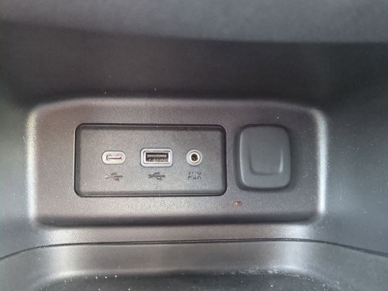 Thumbnail: 2020 Chevrolet Equinox - 28