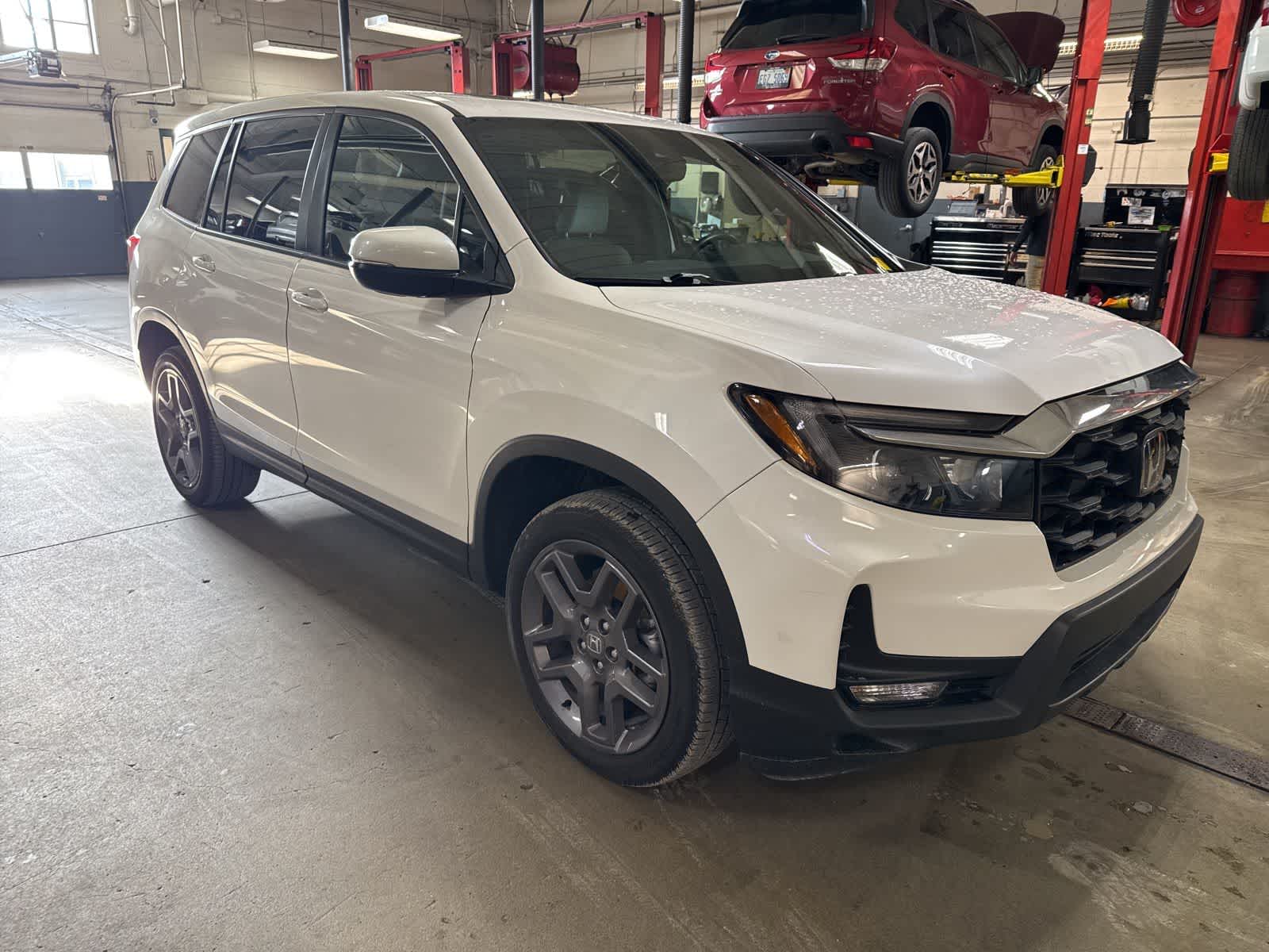 Thumbnail: 2023 Honda Passport - 4