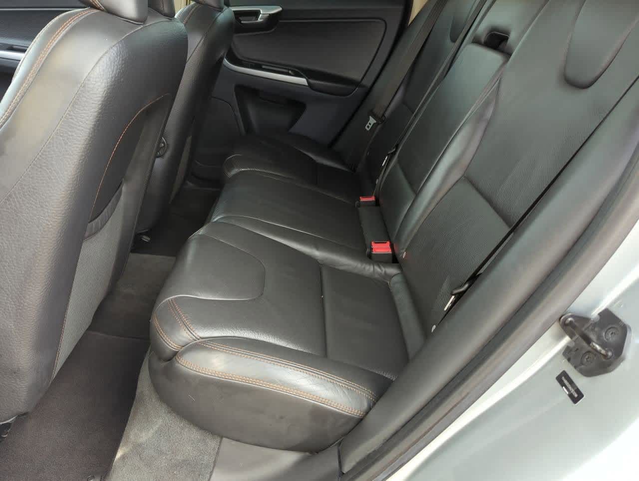 Thumbnail: 2010 Volvo XC60 - 19