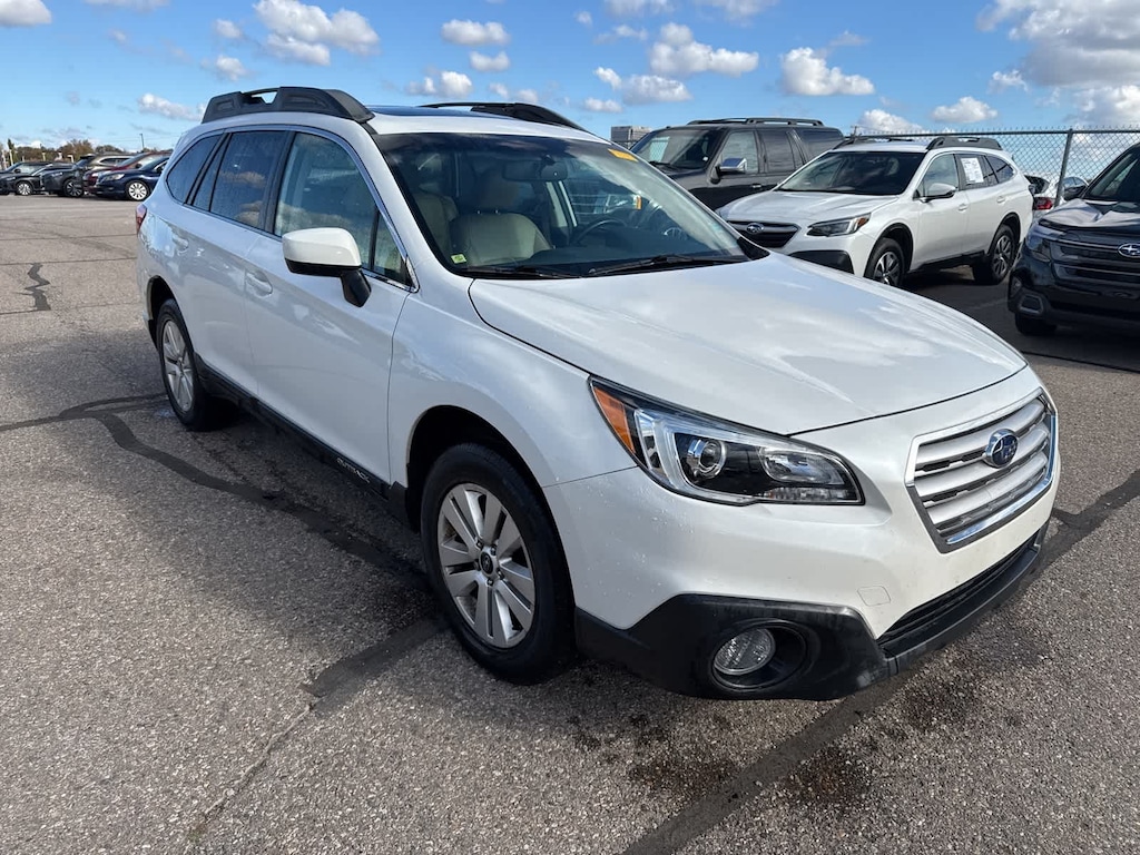 Used 2017 Subaru Outback Premium SUV