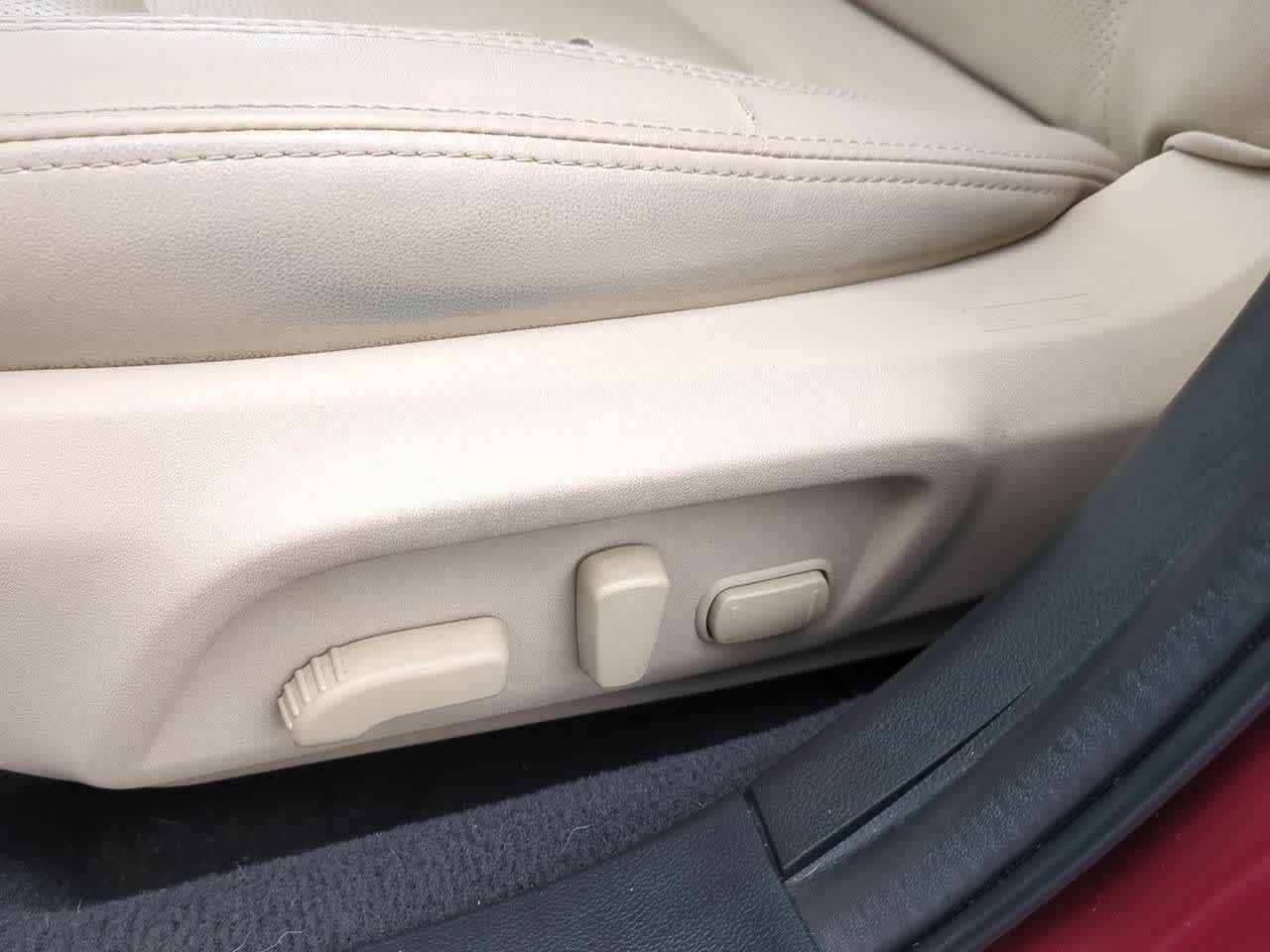 Thumbnail: 2018 Subaru Outback - 16