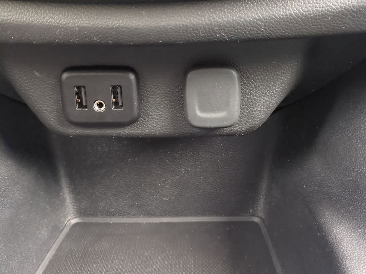 Thumbnail: 2020 Chevrolet Traverse - 30