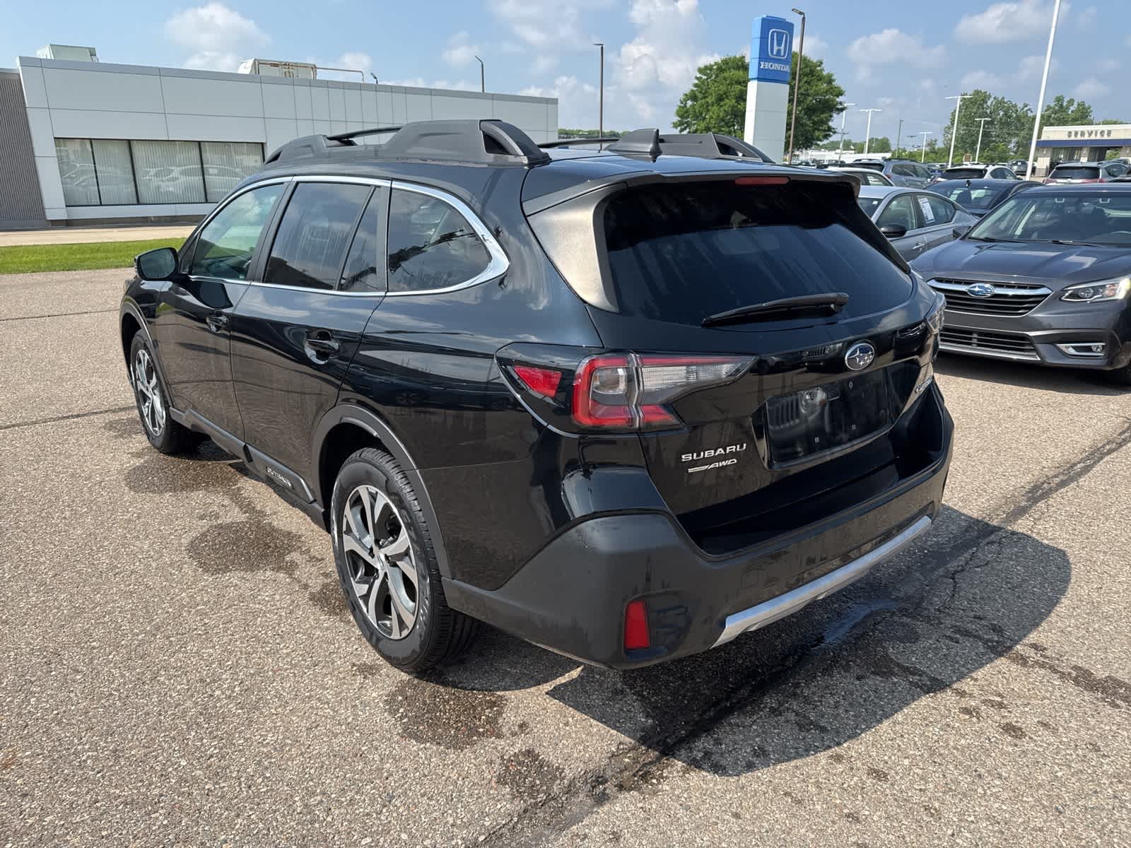 2022 Subaru Outback Limited 2