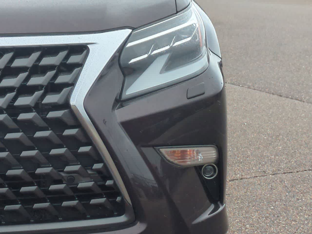 Thumbnail: 2020 Lexus GX - 10