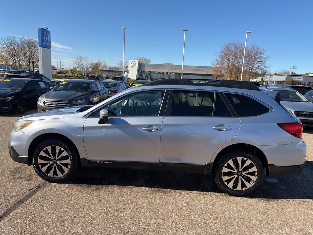 Used 2017 Subaru Outback Limited SUV