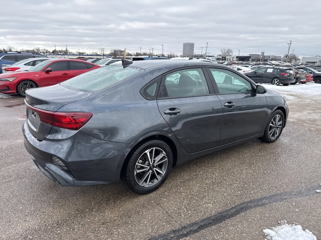 Used 2022 Kia Forte LXS Sedan