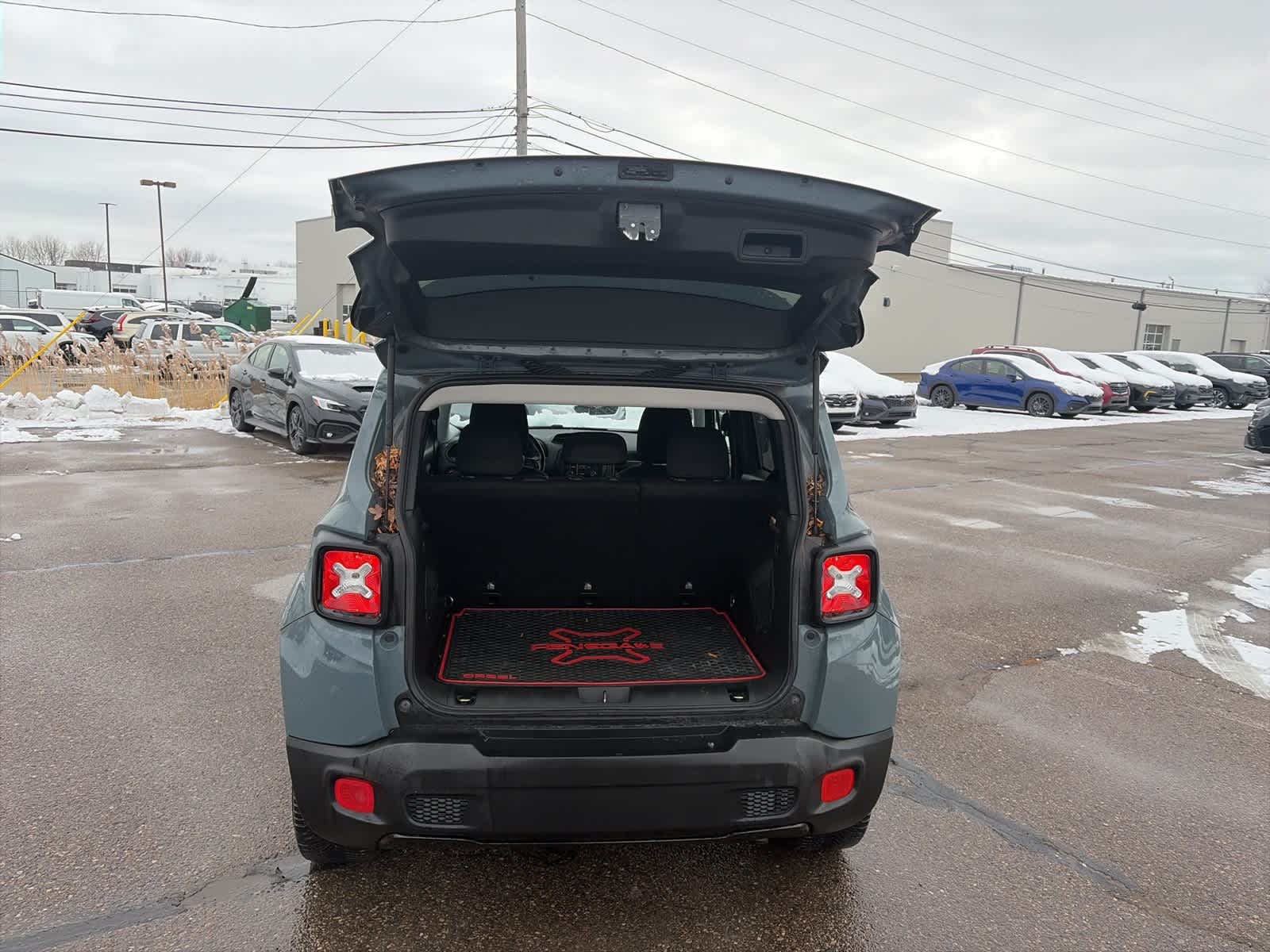 Thumbnail: 2017 Jeep Renegade - 15