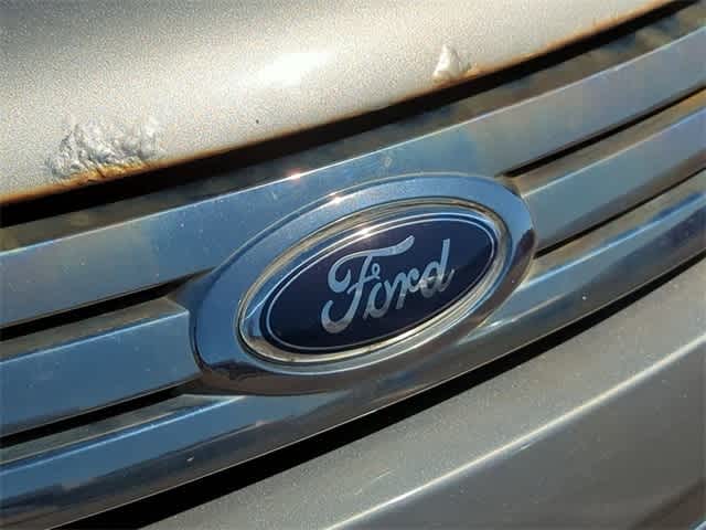 2009 Ford Fusion SE 11