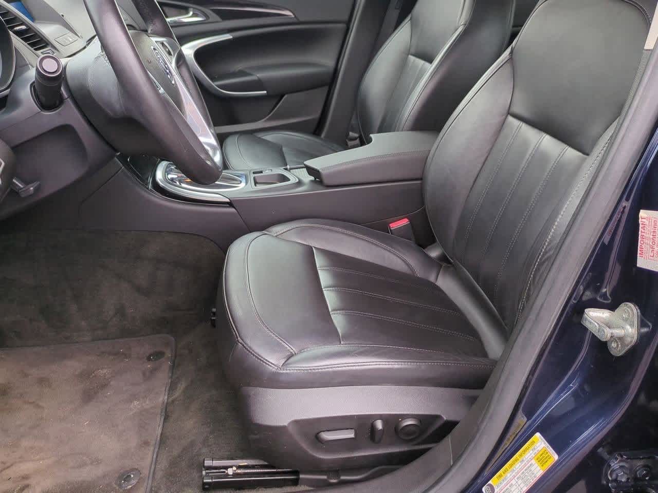 Thumbnail: 2011 Buick Regal - 15