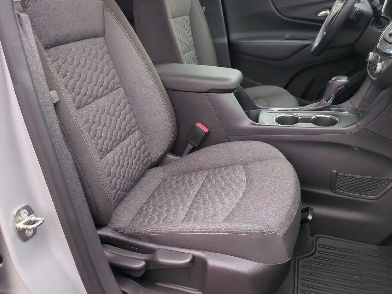 Thumbnail: 2018 Chevrolet Equinox - 20