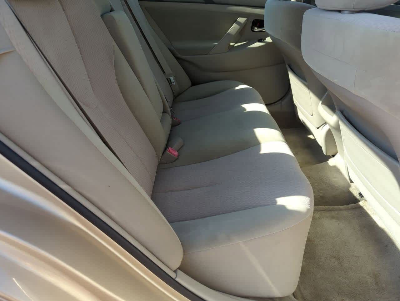 Thumbnail: 2010 Toyota Camry - 19