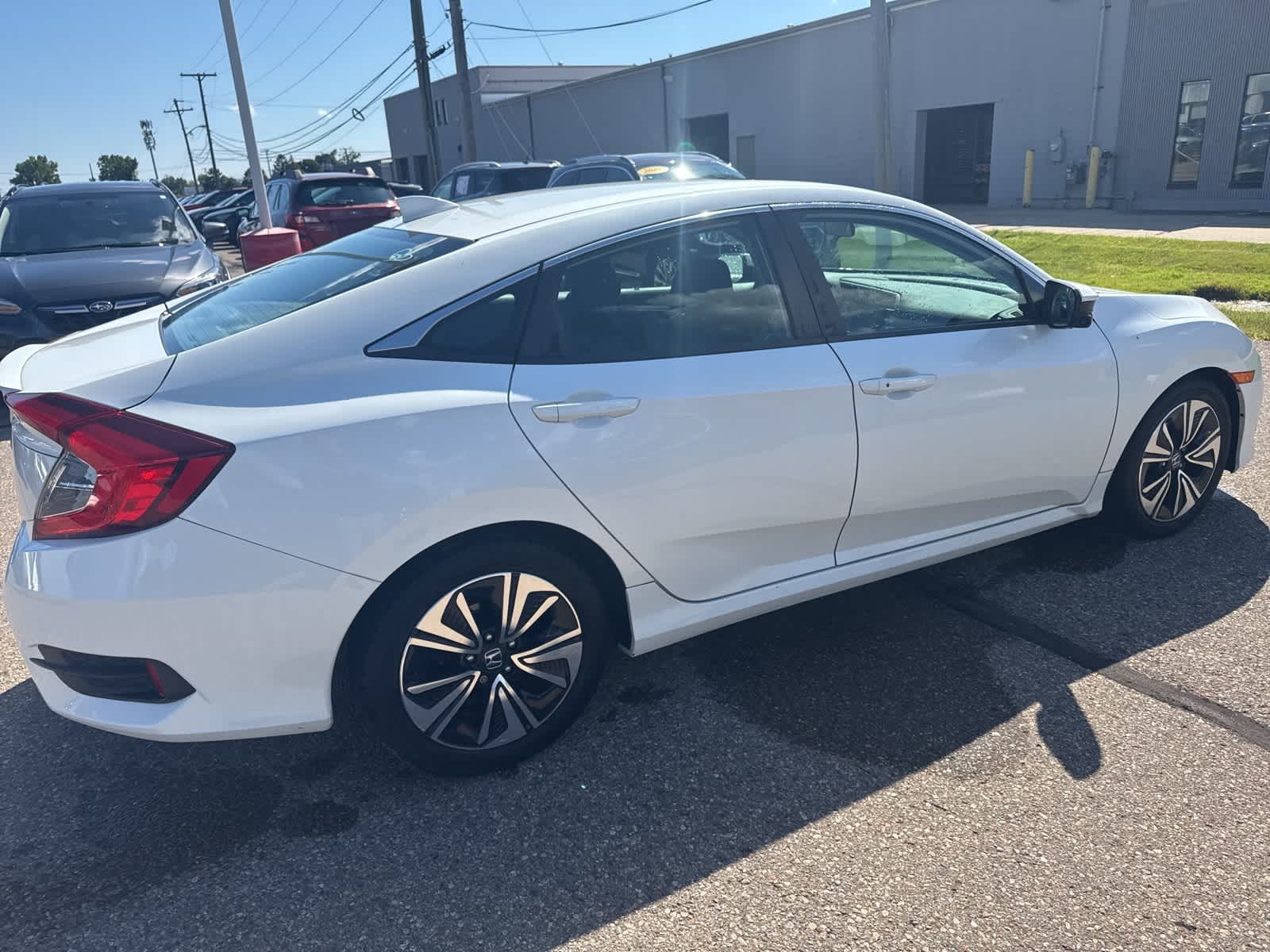 Thumbnail: 2017 Honda Civic - 14