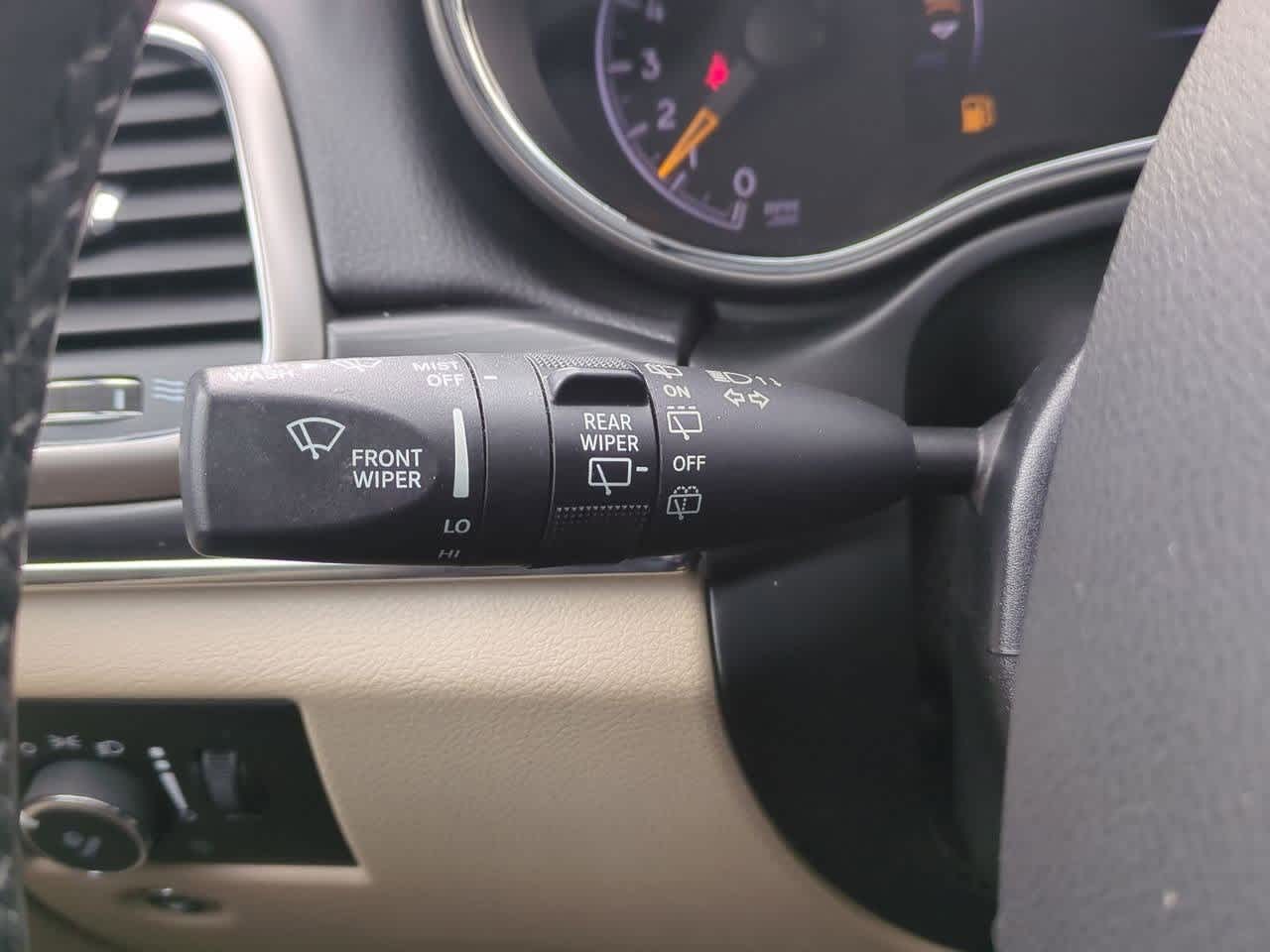 Thumbnail: 2020 Jeep Grand Cherokee - 27