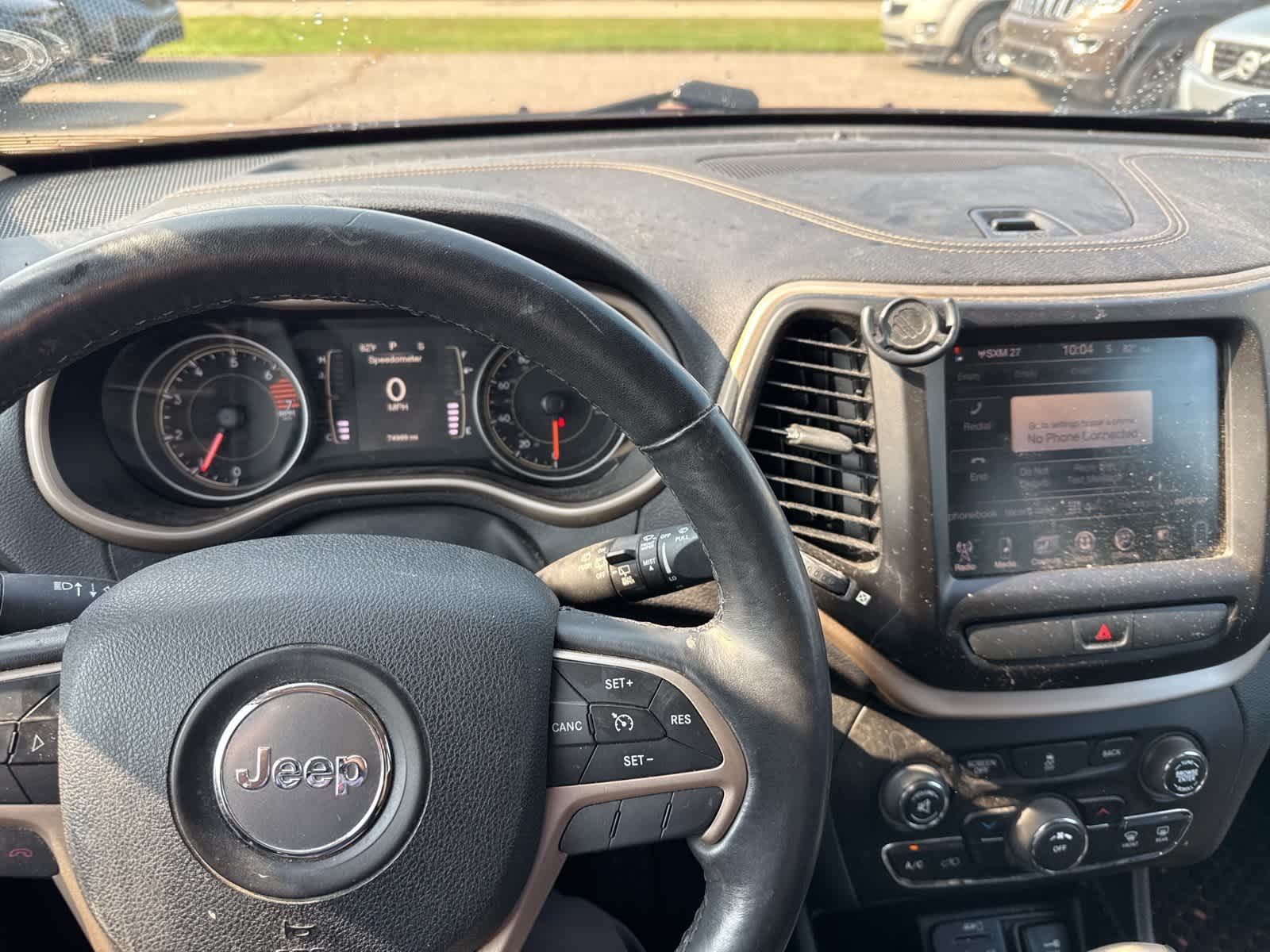 Thumbnail: 2016 Jeep Cherokee - 19