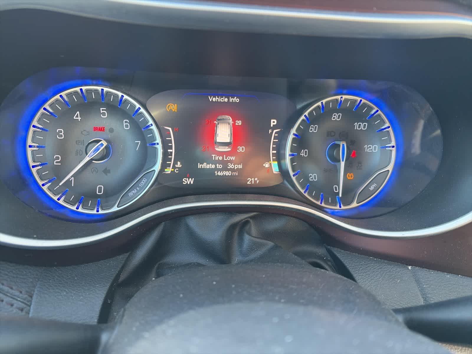 Thumbnail: 2018 Chrysler Pacifica - 11