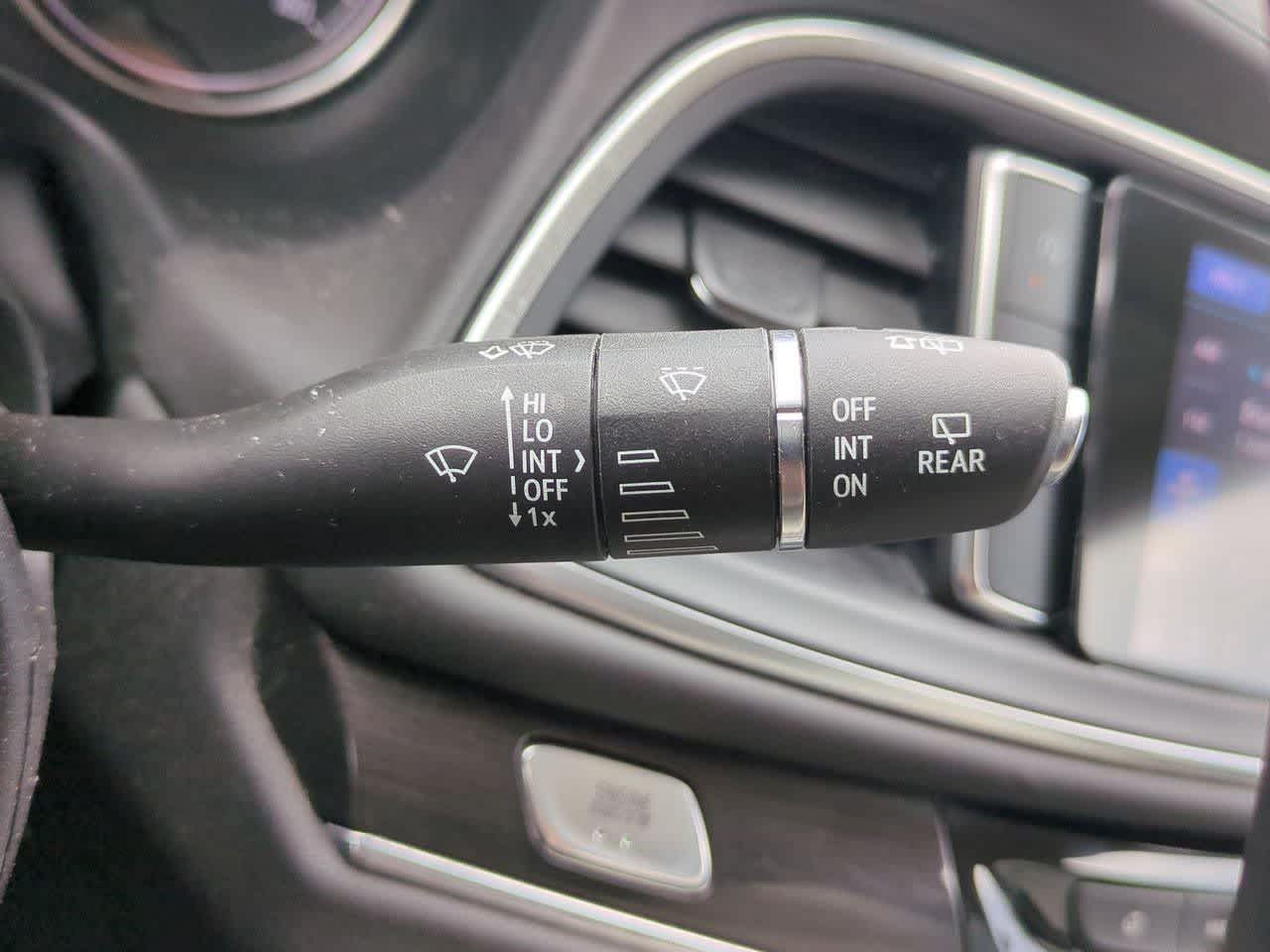 2024 Buick Enclave Essence - Photo 26